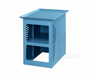 Bernardo Modell UGA stand